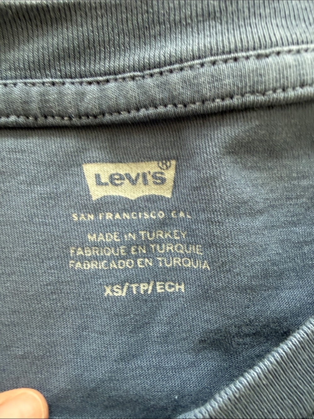 Levi’s cowgirl shirt XS - Picture 3 of 3